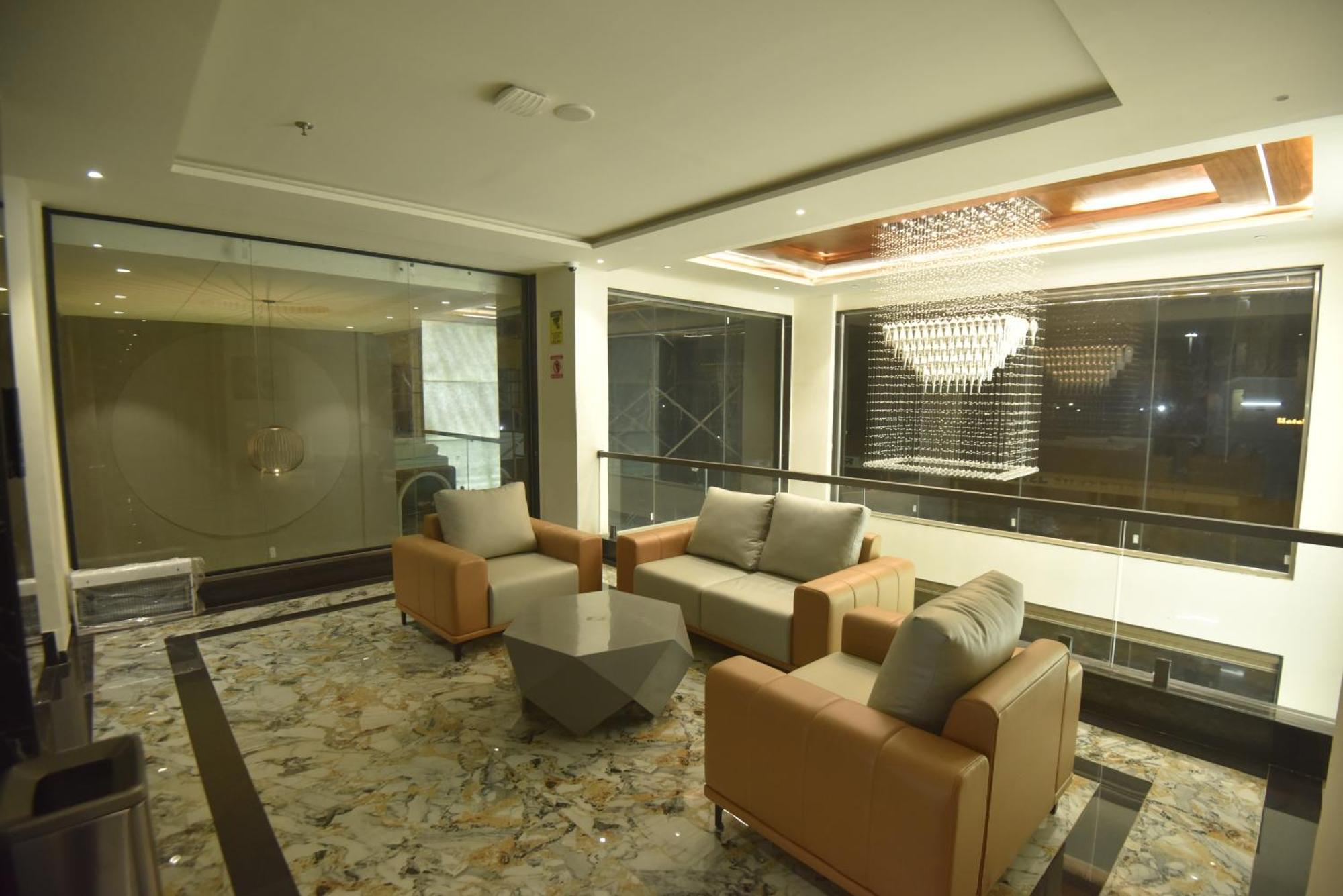 Kings Kraft Tremezzo Inn, Somnath Ngoại thất bức ảnh
